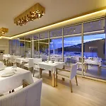 نيساكي البوتيكي 5*