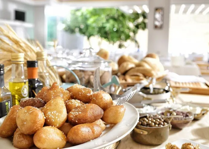 نيساكي البوتيكي بلاتيس يالوس