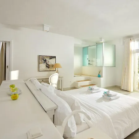 نيساكي البوتيكي بلاتيس يالوس